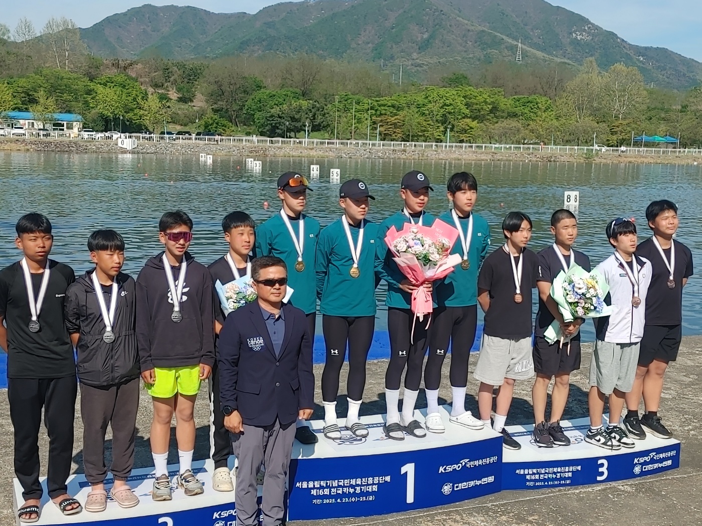 대전만년중 카누부, 전국 카누 경기대회에서 금빛 물살!